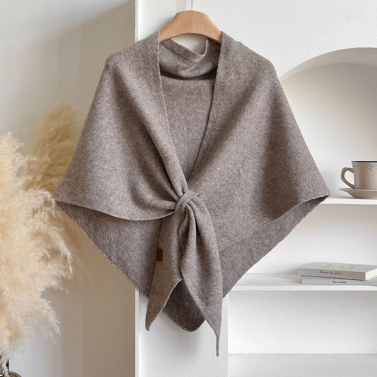 HARLOW | BEIGE KNOTTED SHAWL