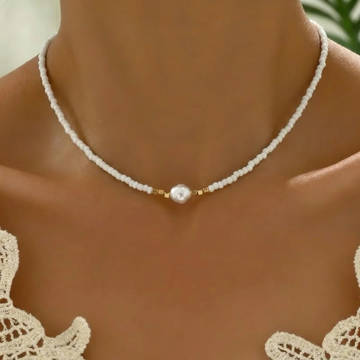 AZURINE | MINIMAL TURQUOISE AND PEARL NECKLACE